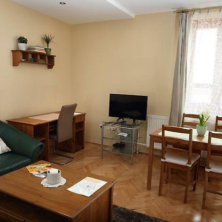 Ecomfort Apartment Kecskemét Esterno foto
