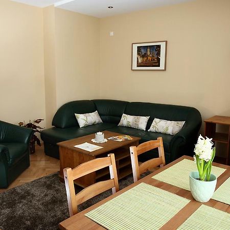 Ecomfort Apartment Kecskemét Esterno foto